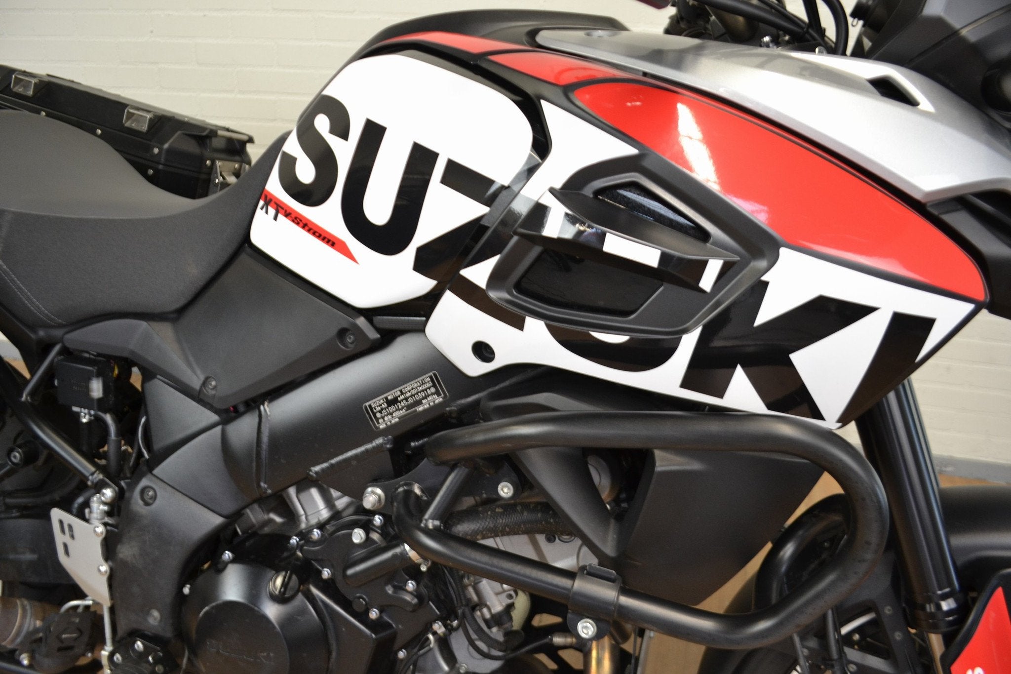 Suzuki DL 1000 V-Strom (bj 2020), Lange Dreef 12
4131NH  Vianen, NL, Suzuki, Klantenservice@suzuki.nl, Toermotor