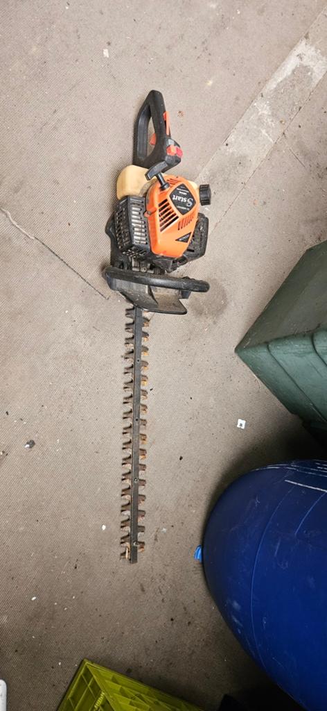Motorische Heggenschaar, hagenknipper, Hitachi, Ophalen of Verzenden, Gebruikt, Benzine, Hitachi