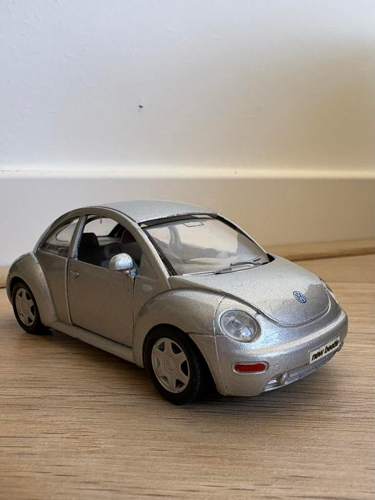 Maisto Volkswagen New Beetle miniatuur modelauto, Ophalen of Verzenden, Auto