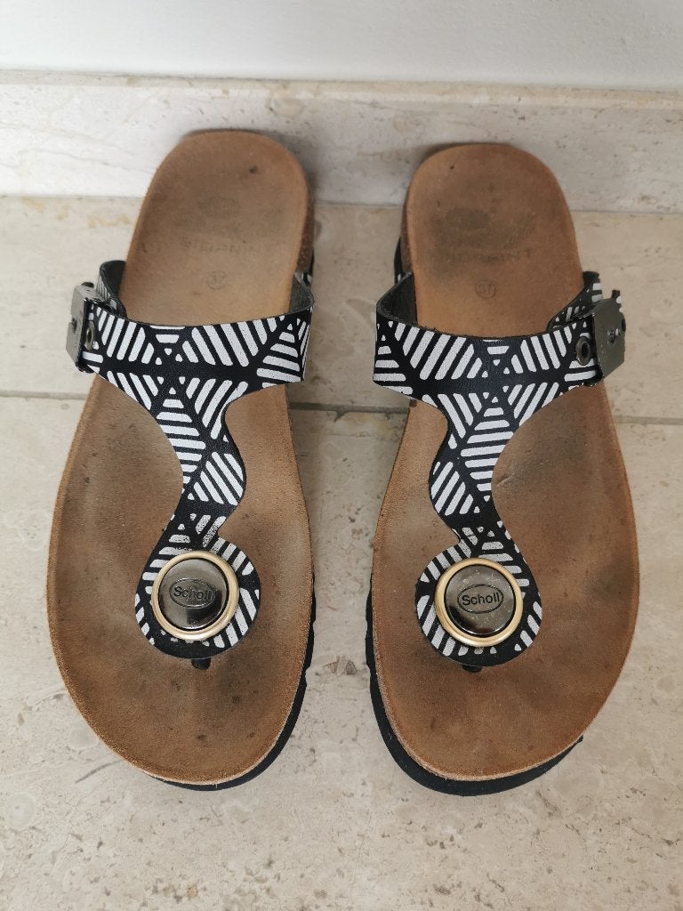 Scholl: z.g.a.n. teenslippers met heel goed voetbed. Maat 37, Slippers, Scholl, Zwart, Ophalen of Verzenden