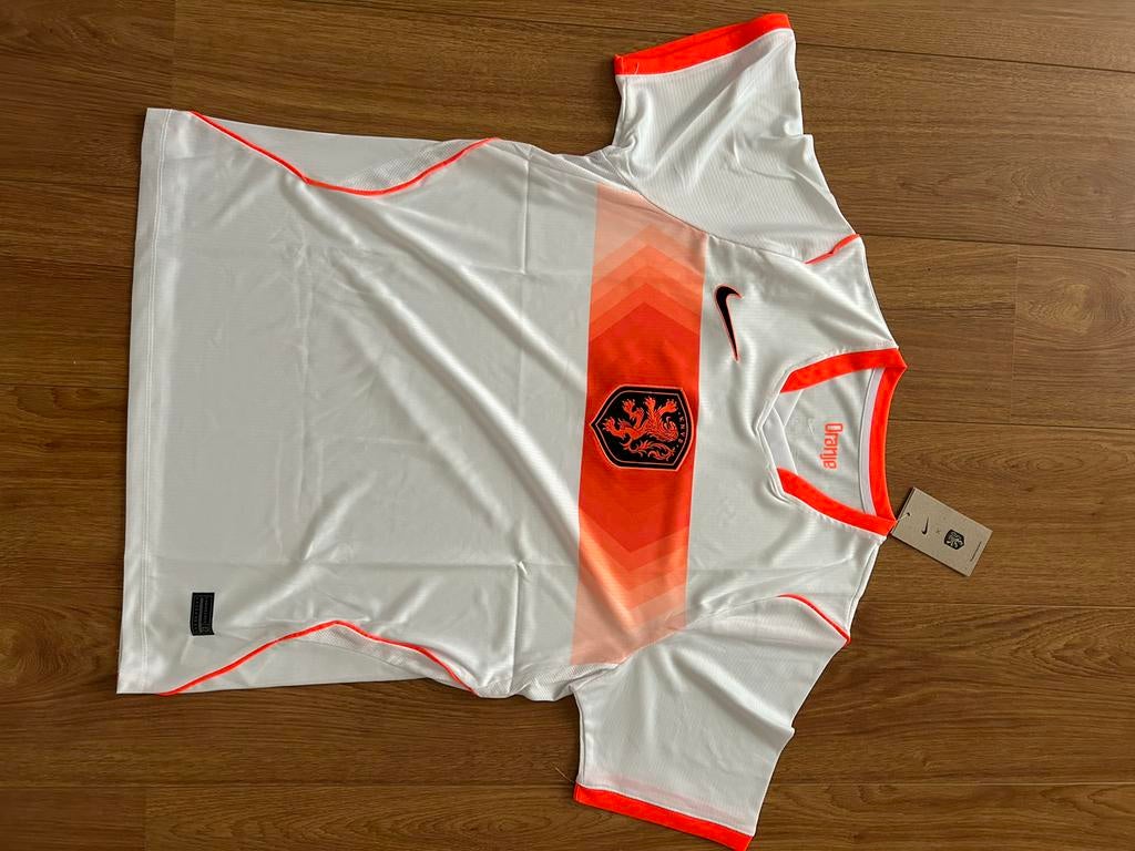 Nike Nederland - Maat L, Kleding | Heren, Sportkleding, Maat 52/54 (L), Wit, Nieuw, Ophalen of Verzenden