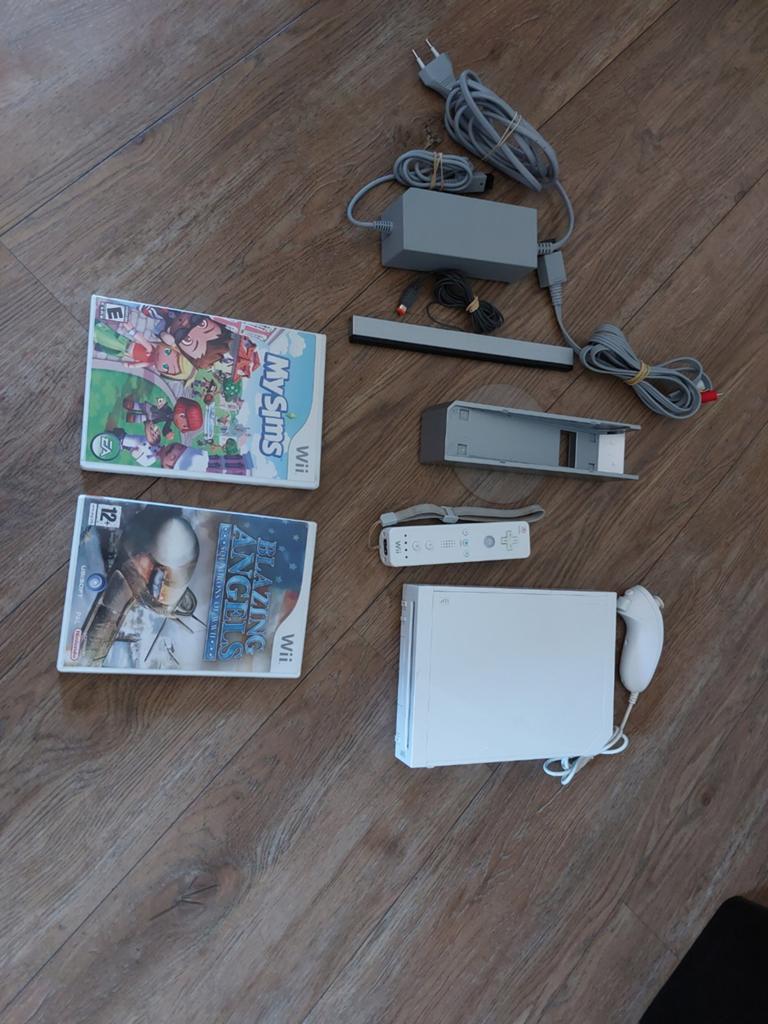 Nintendo wii console met 2 games, Ophalen, Gebruikt