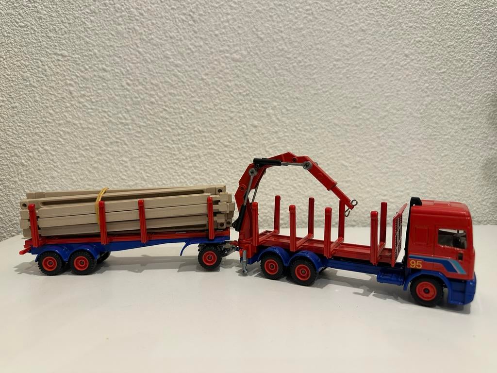 Siku 3812 DAF 95 met garage ofwel lading, Ophalen of Verzenden, Gebruikt