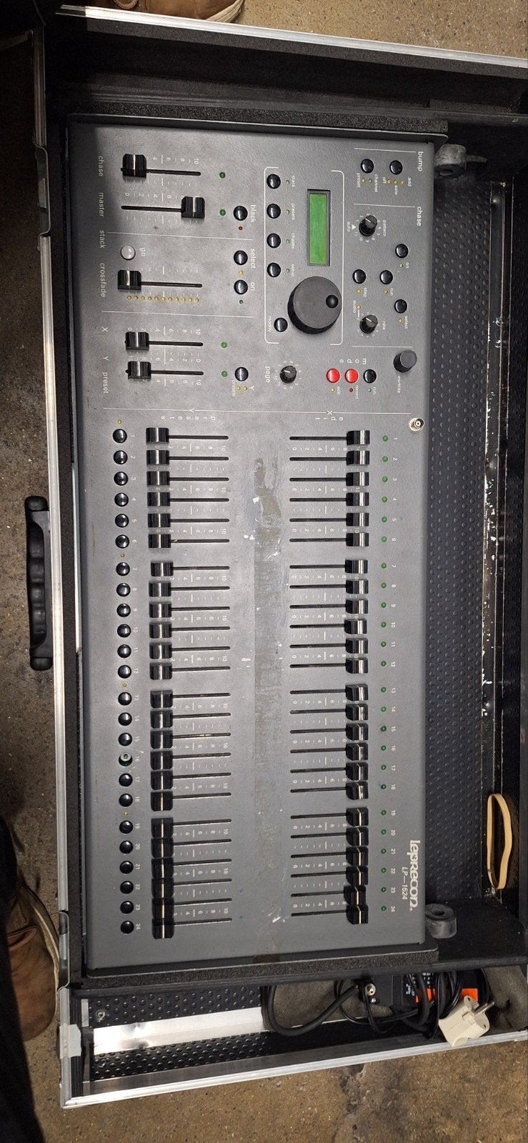Leprecon lp-1524 dmx console met flightcase, Ophalen, Gebruikt, Licht, Geluidgestuurd