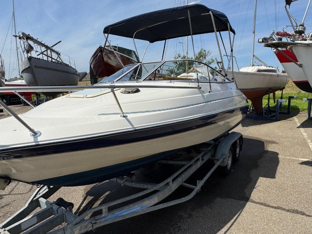 Bayliner 2052LS speedboot uit 1995 met 3.0L incl. trailer, Watersport en Boten, Speedboten, Ophalen, Gebruikt, 1.90 meter, Binnenboordmotor