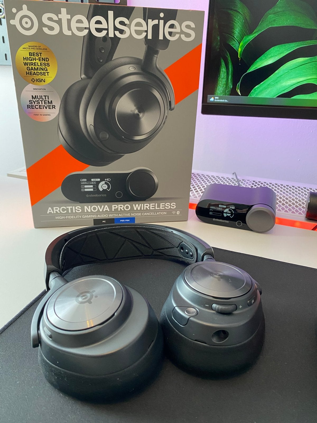 Steelseries Arctis Nova Pro Wireless (incl. doos, 2 accu's), Ophalen, Gaming, Zo goed als nieuw, Steelseries