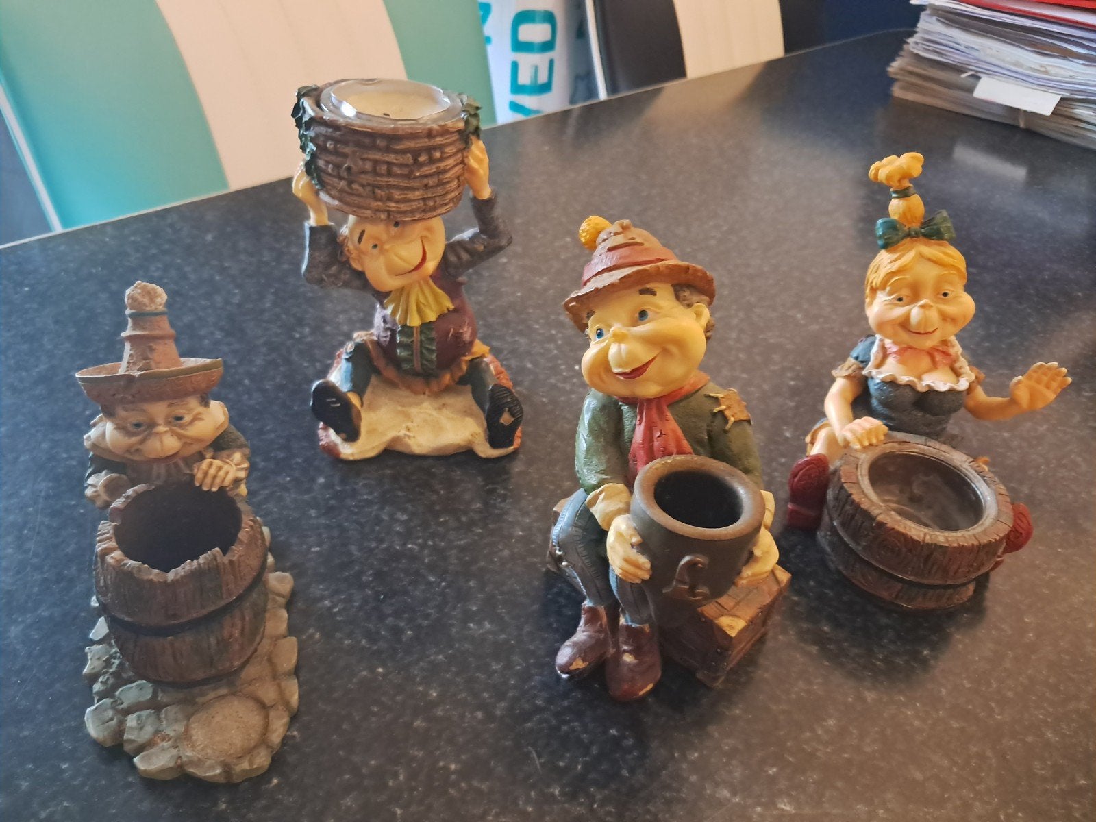 4 x laaf samen tekoop, Ophalen of Verzenden, Zo goed als nieuw, Beeldje of Poppetje