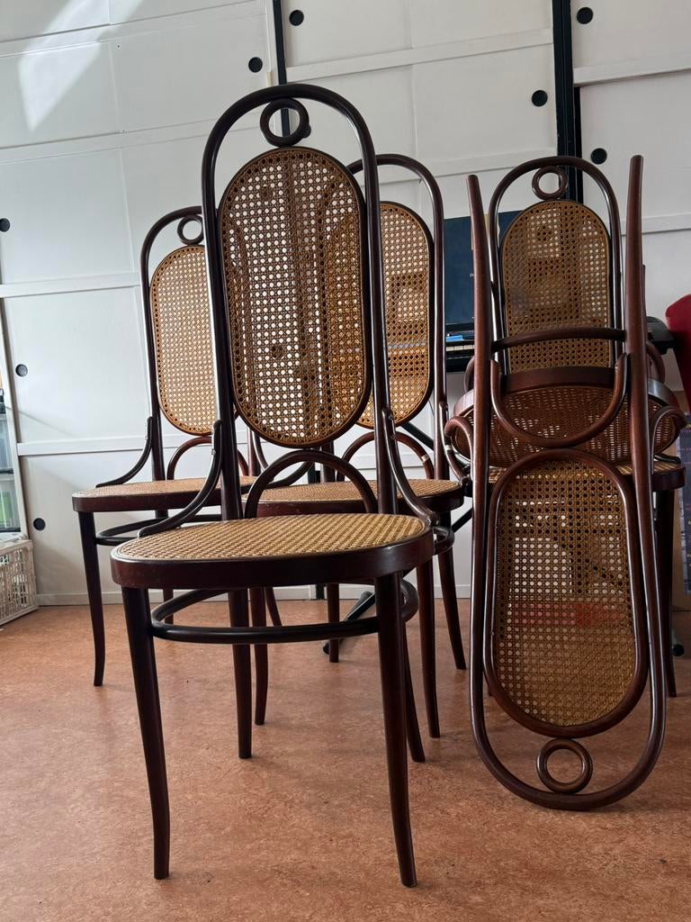 5 prachtige orignele Thonet stoelen, Antiek en Kunst, Ophalen