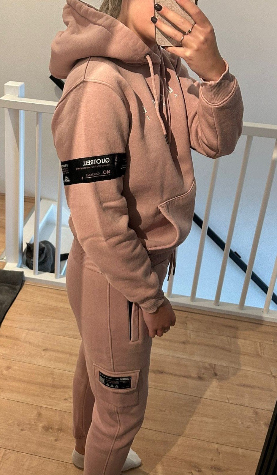 Roze quotrell Trainingspak - Hoodie en Joggingbroek Xs, Kleding | Dames, Maat 38/40 (M), Ophalen of Verzenden, Zo goed als nieuw