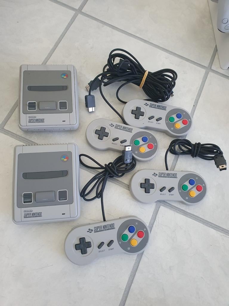 Zo goed als nieuw super Nintendo nes, Spelcomputers en Games, Spelcomputers | Nintendo Super NES, Ophalen of Verzenden, Zo goed als nieuw