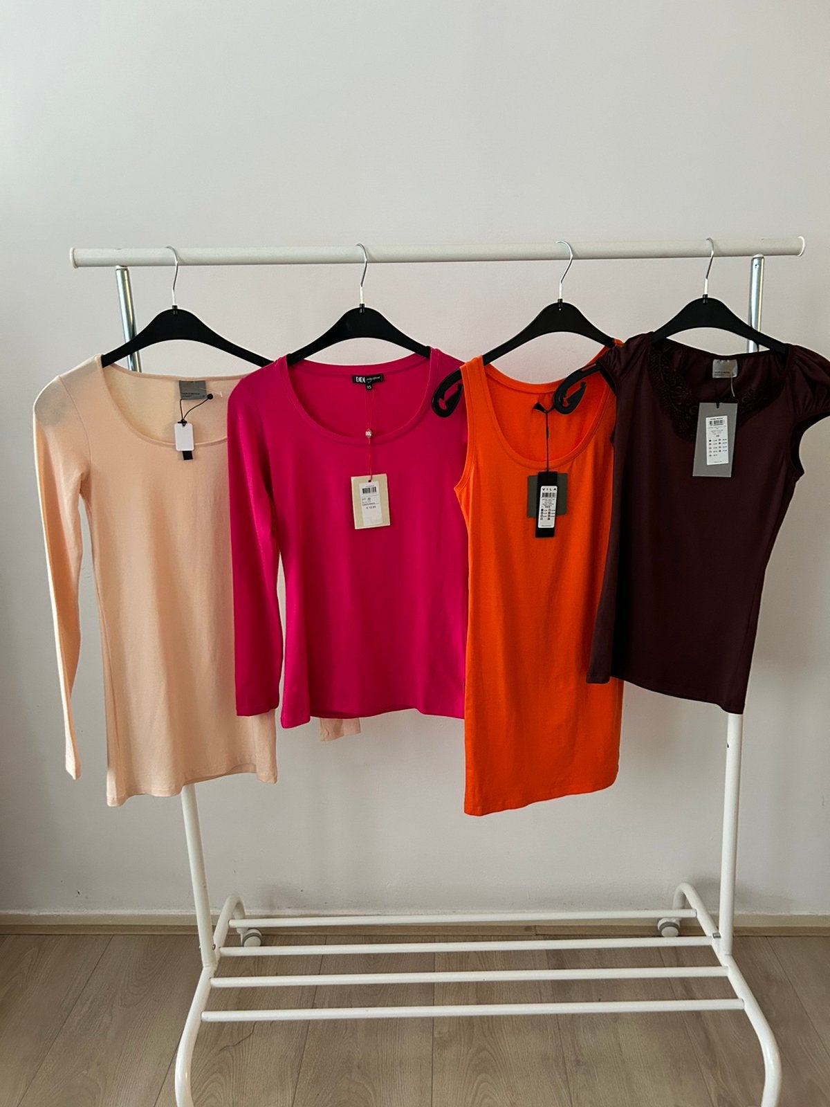 Nieuw pakket shirts maat XS, Kleding | Dames, Ophalen, Nieuw, Maat 34 (XS) of kleiner, Korte mouw
