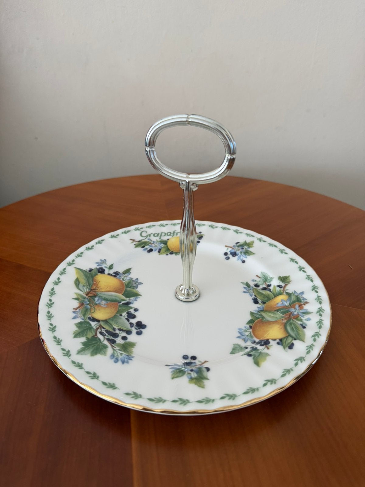 Royal Albert “ grapefruit “ etagere, Ophalen of Verzenden, Zo goed als nieuw