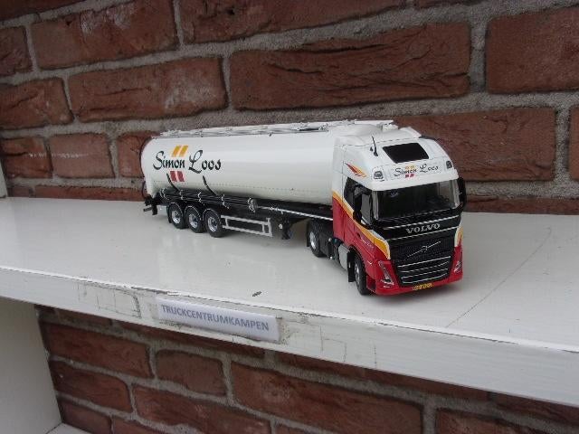 Tekno  Volvo  FH05  XXL  van  Simon  Loos., Hobby en Vrije tijd, Modelauto's | 1:50, Ophalen of Verzenden, Nieuw, Bus of Vrachtwagen