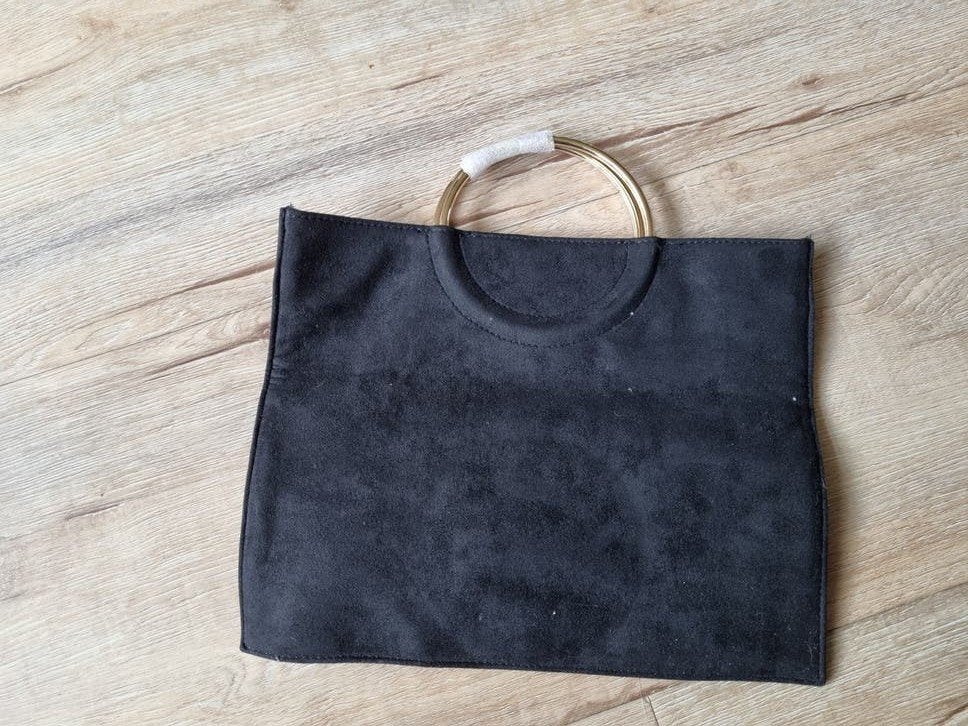 Shiseido Ginza Tokyo Clutch Tasje Zwart met Gouden Ring, Ophalen of Verzenden, Zo goed als nieuw, Zwart, Avondtasje