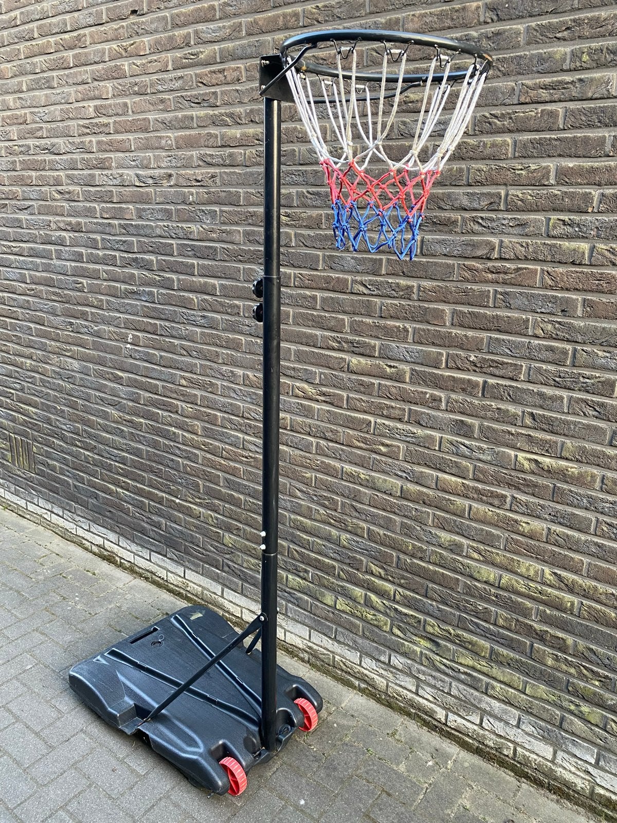 Verstelbare basketbalpaal - (bord is stuk), Sport en Fitness, Basketbal, Ophalen, Gebruikt, Ring, Bord of Paal