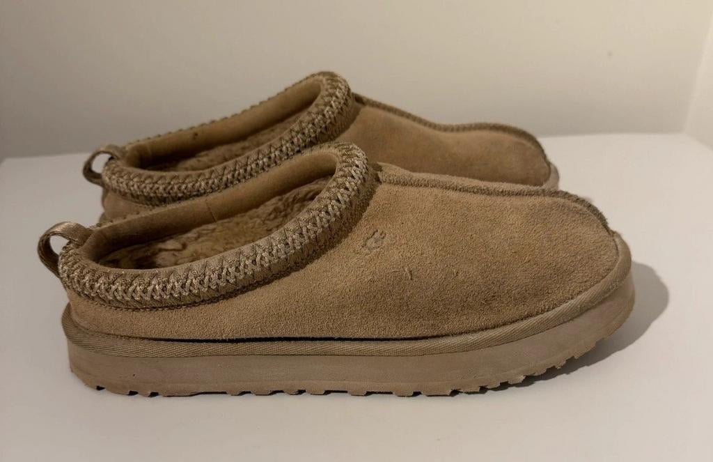 Ugg, Kleding | Dames, Schoenen, Ophalen of Verzenden, Zo goed als nieuw, Zwart, Sneakers of Gympen