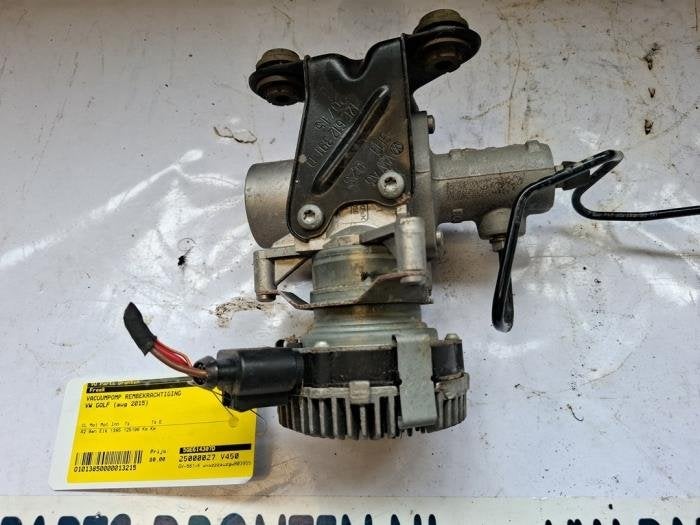 Vacuumpomp Rembekrachtiging van een Volkswagen Golf, Gebruikt, -, -, -