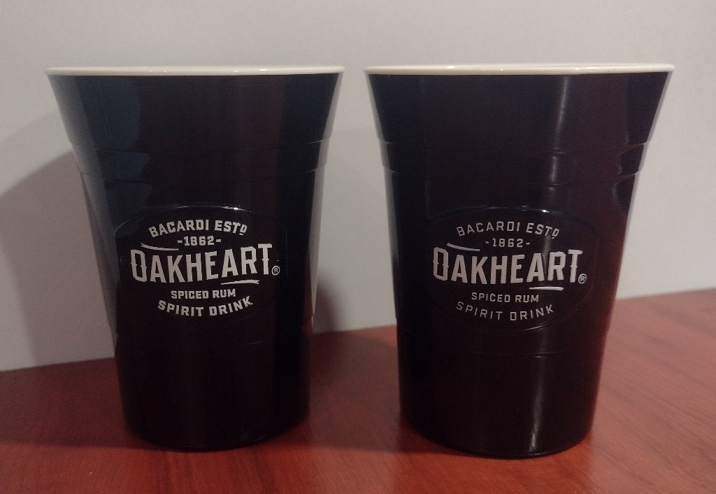 Bacardi Kunststof Oakheart Bekers 25cl. (F2), Verzamelen, Ophalen of Verzenden, Gebruikt, Gebruiksvoorwerp