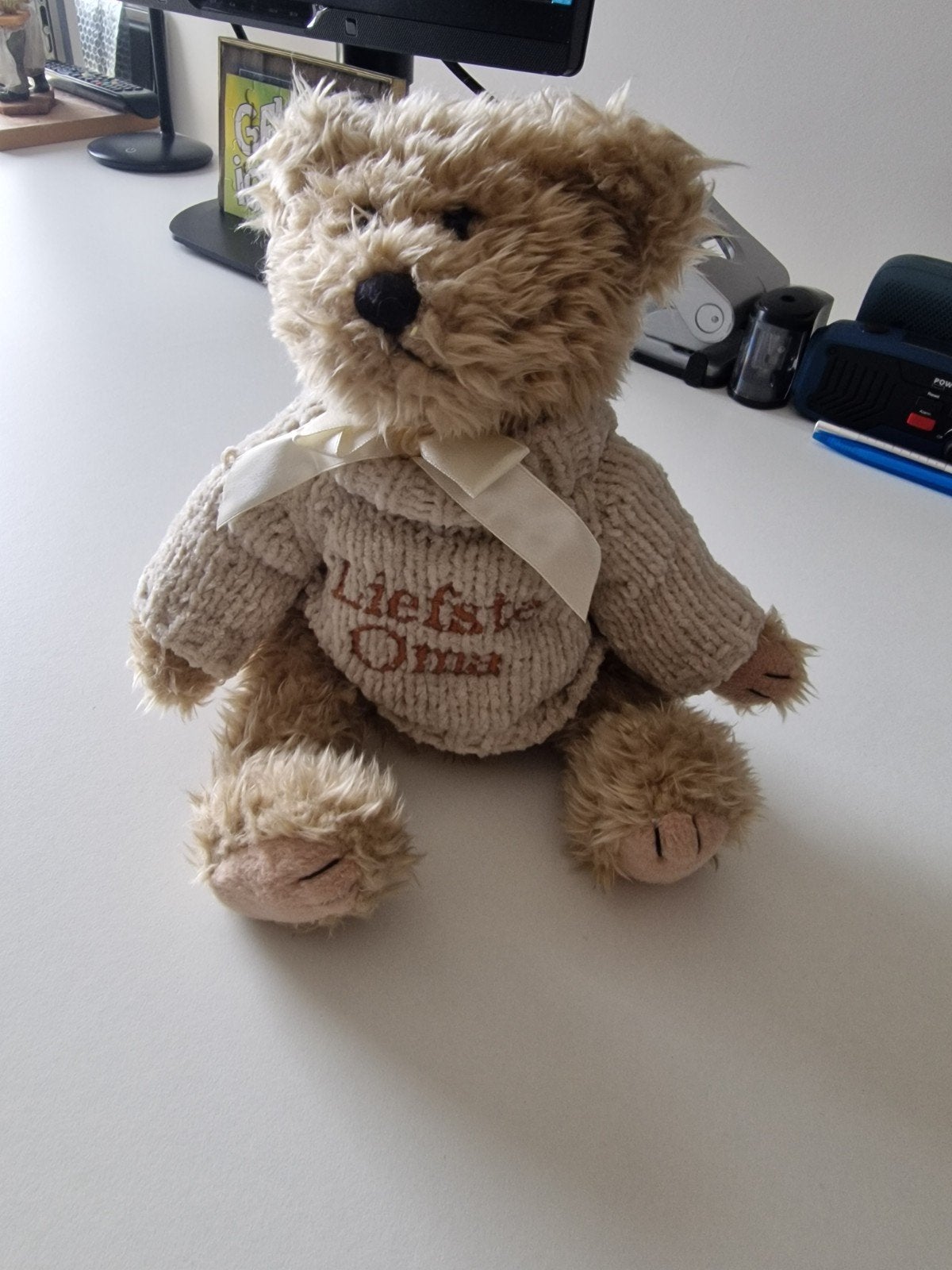 Knuffelbeer met trui 'Liefste Oma', Beer, Ophalen of Verzenden, Zo goed als nieuw, Middelgroot (20 tot 80 cm)