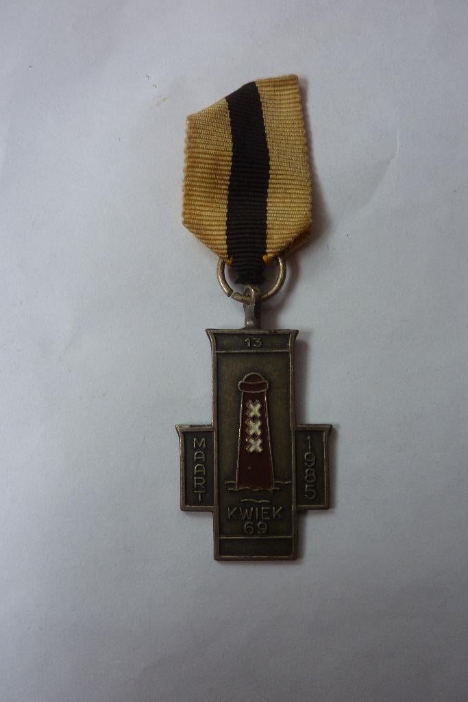 medaille Kwiek 69 13 maart 1985, Ophalen of Verzenden, Overige materialen, Nederland