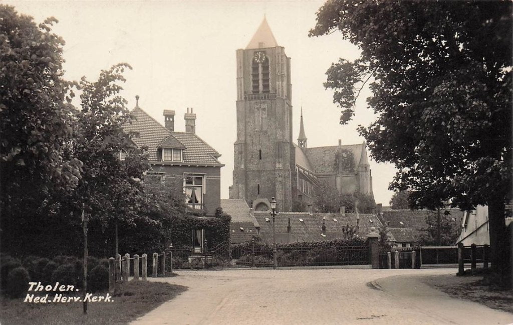 703-328-019 Tholen Ned Herv Kerk, Verzenden, Voor 1920, Zeeland