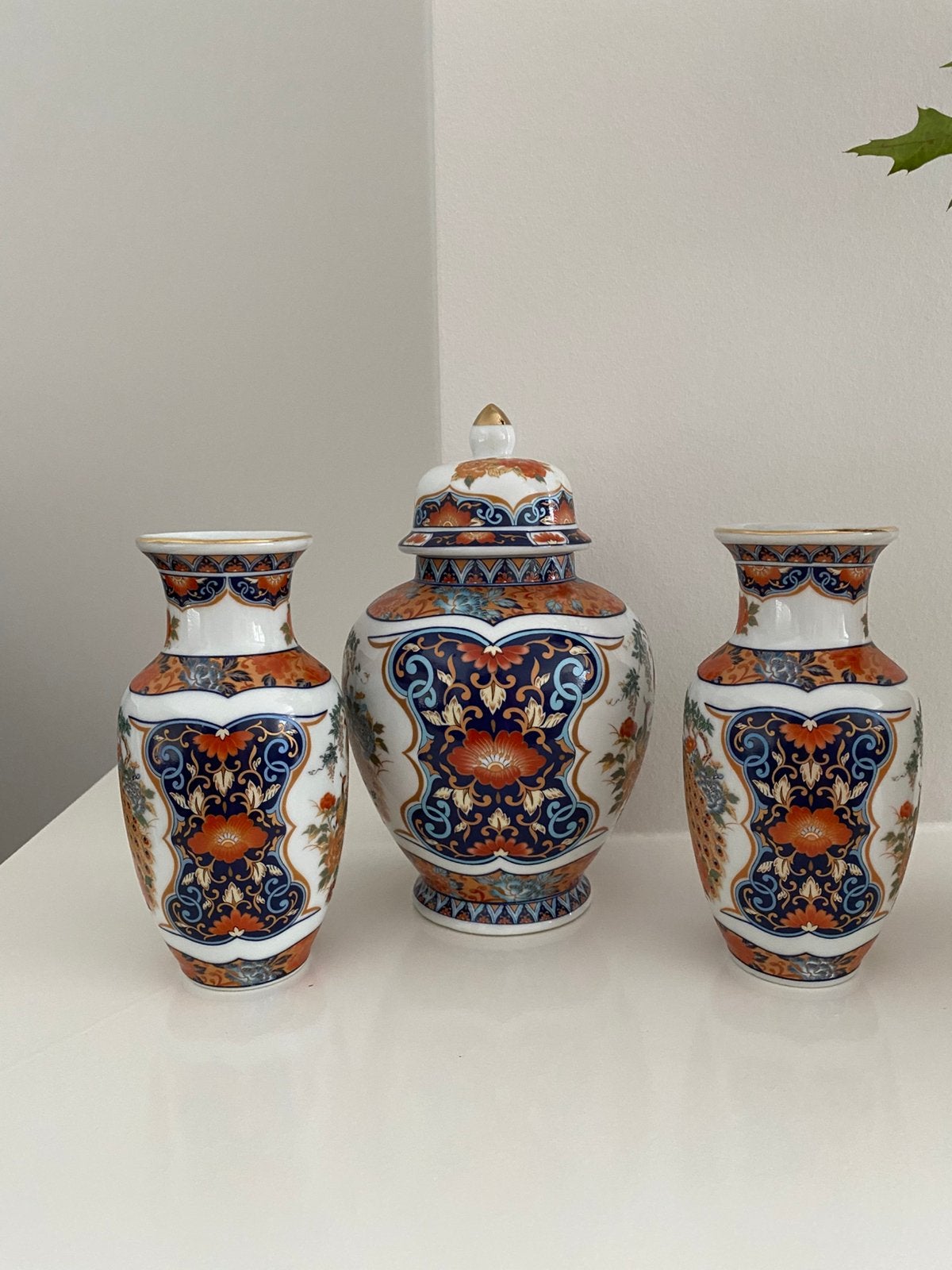 Antiek, 3 delig kaststel Japanse Imari-stijl, Ophalen
