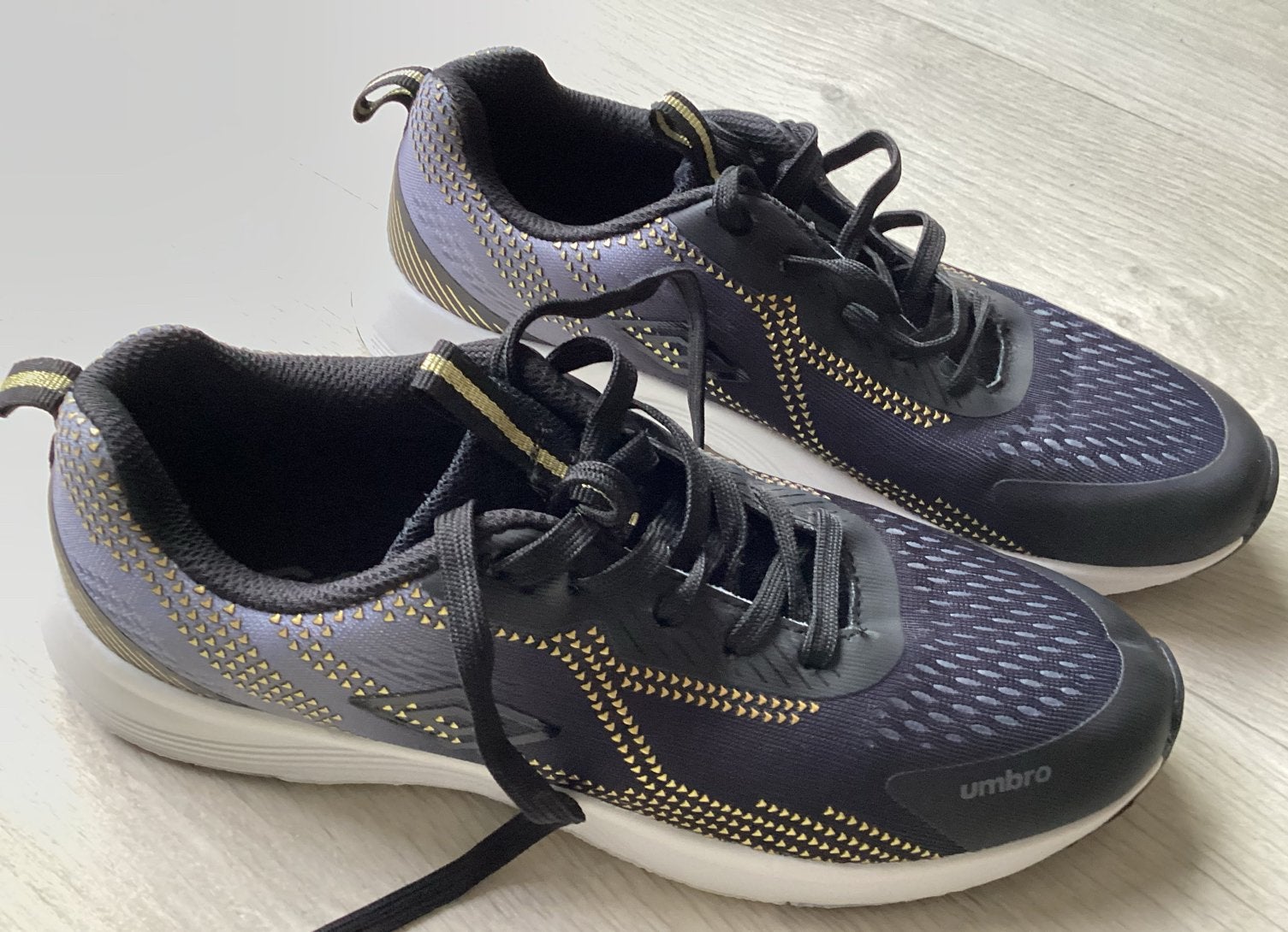 Umbro sportschoenen Sneakers Maat 39, Zwart, Nieuw, Umbro, Ophalen of Verzenden