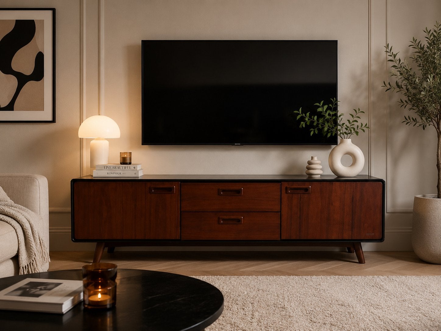 Dutchbone   Dressoir   Juju   Laag Walnoothout, Huis en Inrichting, Kasten | Televisiemeubels, Ophalen, Gebruikt, 150 tot 200 cm