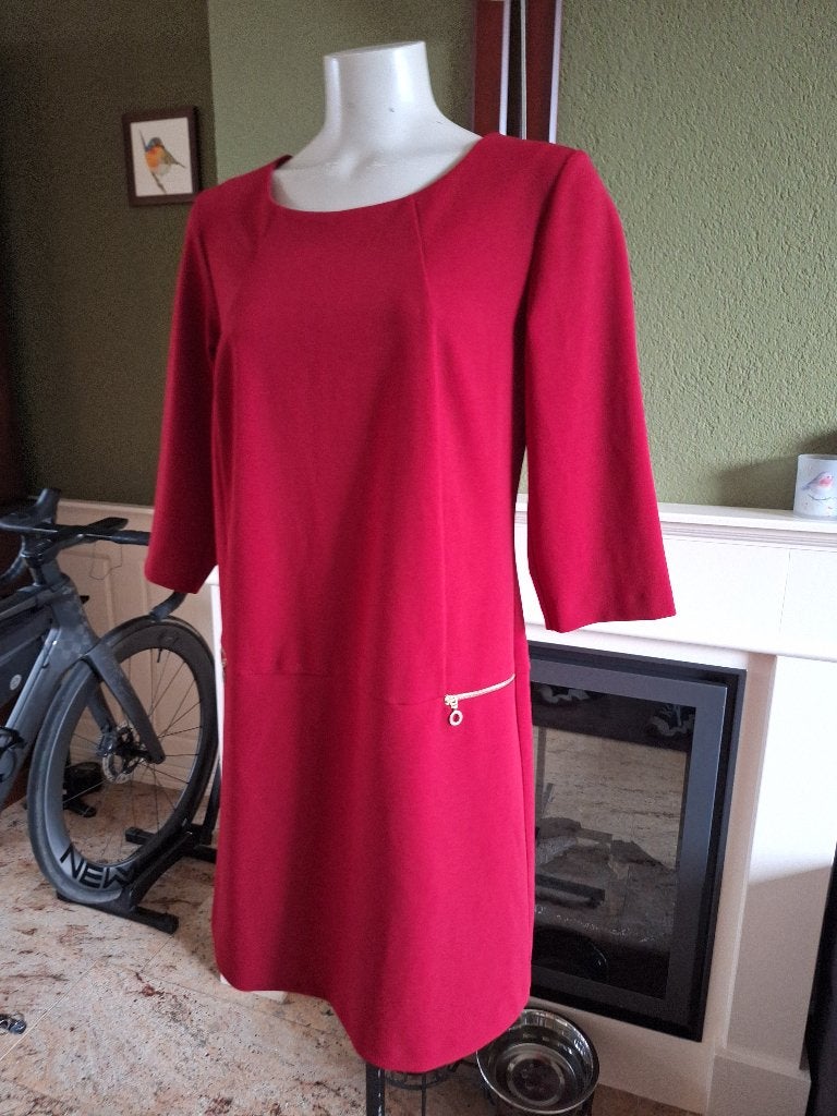 Rinascimento rood jurkje jurk met ritsjes L, Verzenden, Zo goed als nieuw, Knielengte, Rood