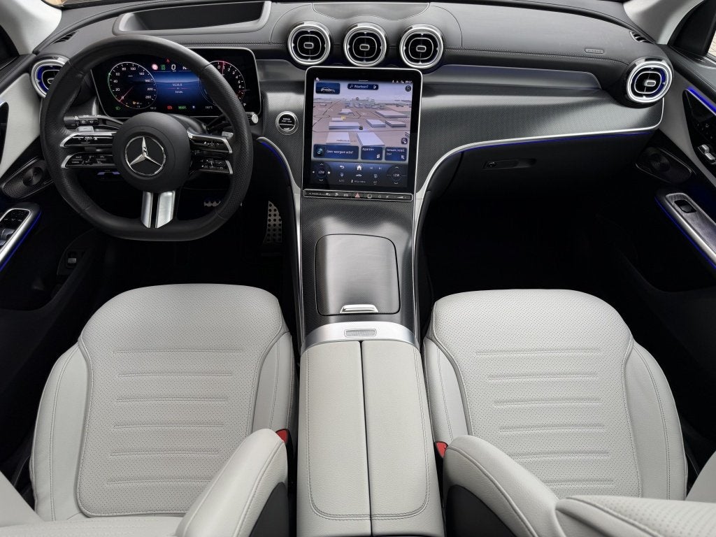 Mercedes-Benz GLC 400e 4MATIC AMG Line (bj 2024, automaat), Auto's, Gebruikt, Euro 6, 4 cilinders, 2000 kg