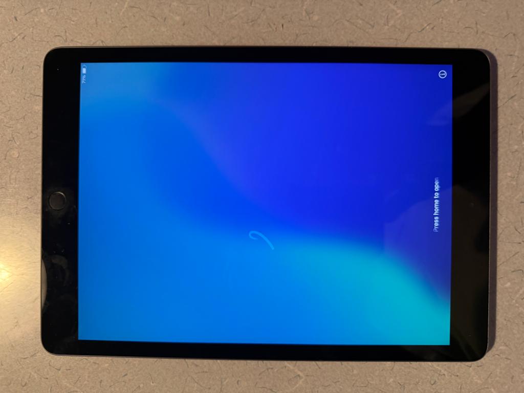 APPLE IPAD 7e GENERATIE, Computers en Software, Apple iPads, Gebruikt, Apple iPad, 10 inch, 32 GB, Zilver, Ophalen of Verzenden