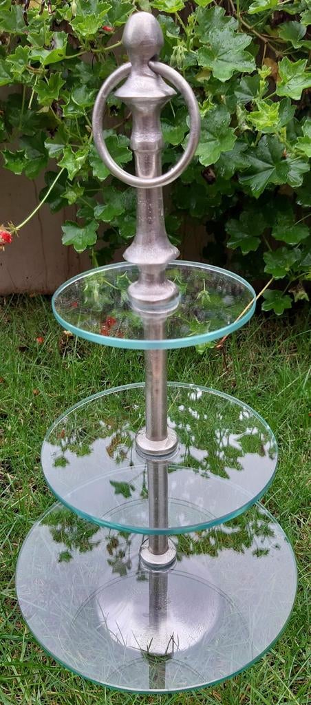 Stevige Riviera Maison glazen etagère 3-laags, Huis en Inrichting, Woonaccessoires | Etagères, Ophalen, Zo goed als nieuw