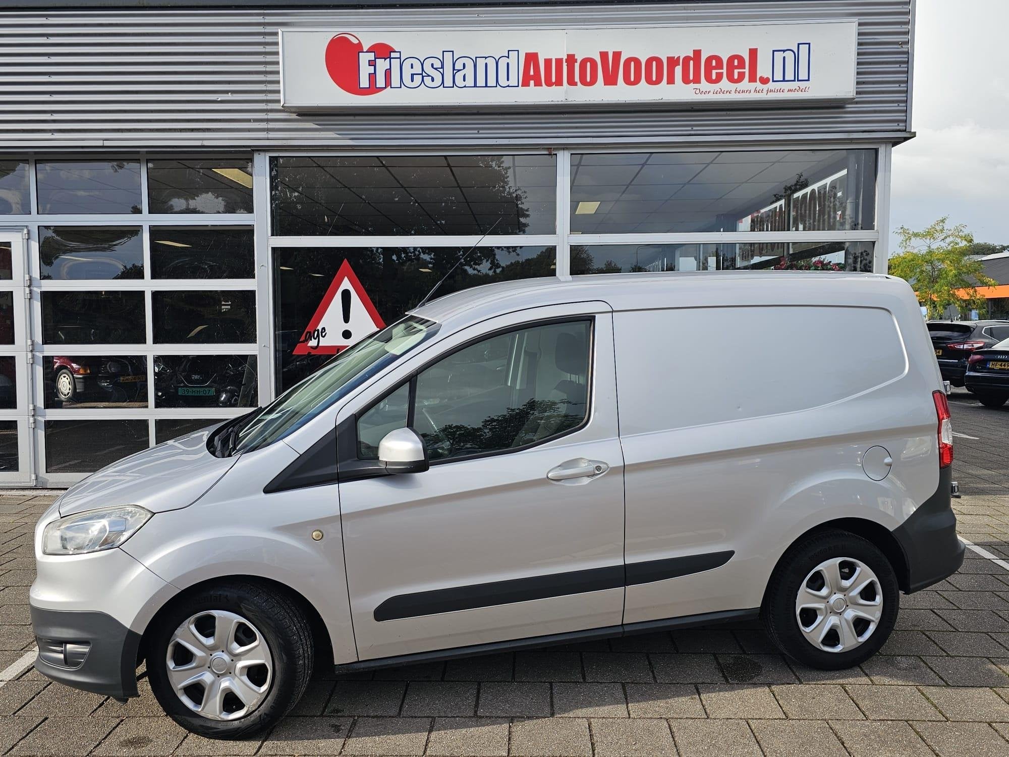 Ford Transit Courier 1.5 TDCI Trend | Airco | MARGE, Auto's, Voorwielaandrijving, Euro 5, Stof, Met garantie (alle)