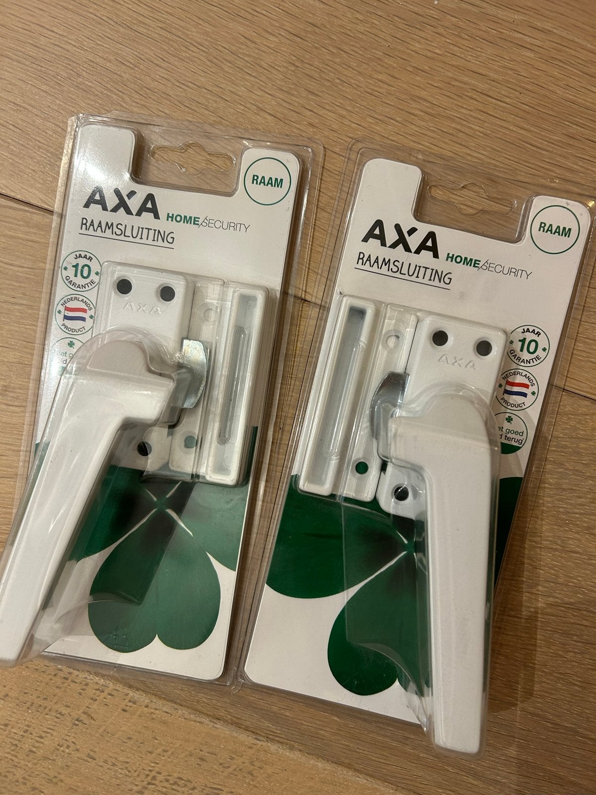 AXA Raamsluiting - Nieuw in verpakking (2 stuks), Ophalen, Nieuw, Overige materialen, Schuif of Grendel