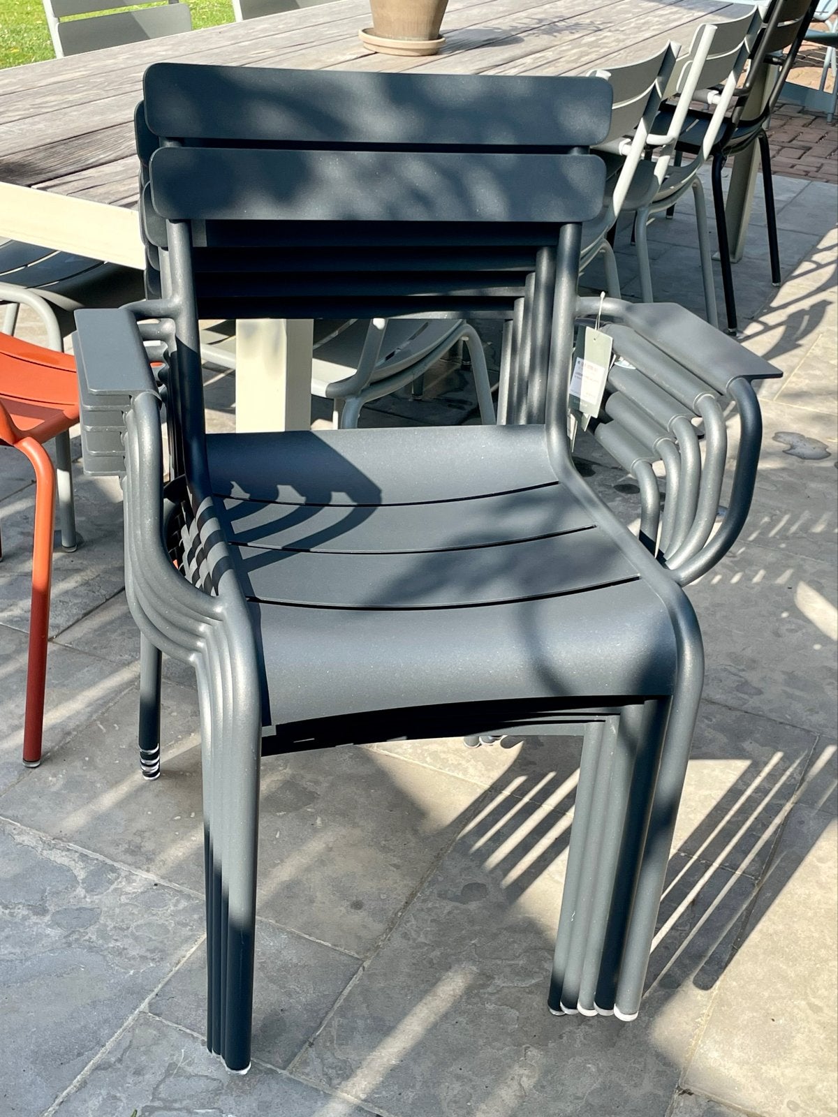 Stapelbare tuinstoelen Fermob Luxembourg - Antraciet & zwart, Ophalen, Zo goed als nieuw, Metaal, Stapelbaar