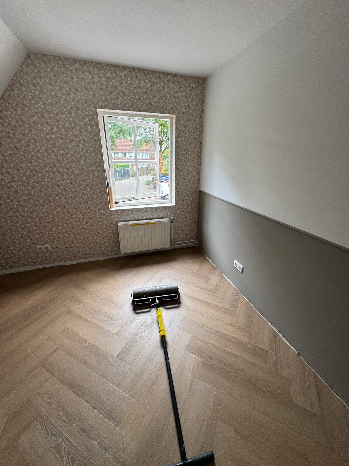 RESTPARTIJEN LAMINAAT & PVC –(gezocht)