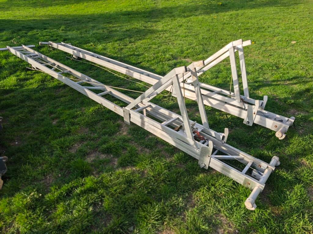 Aluminium mast werk stelling/trap lift, Doe-het-zelf en Verbouw, Steigers, Ophalen, Zo goed als nieuw, Overige typen, 2 tot 5 meter