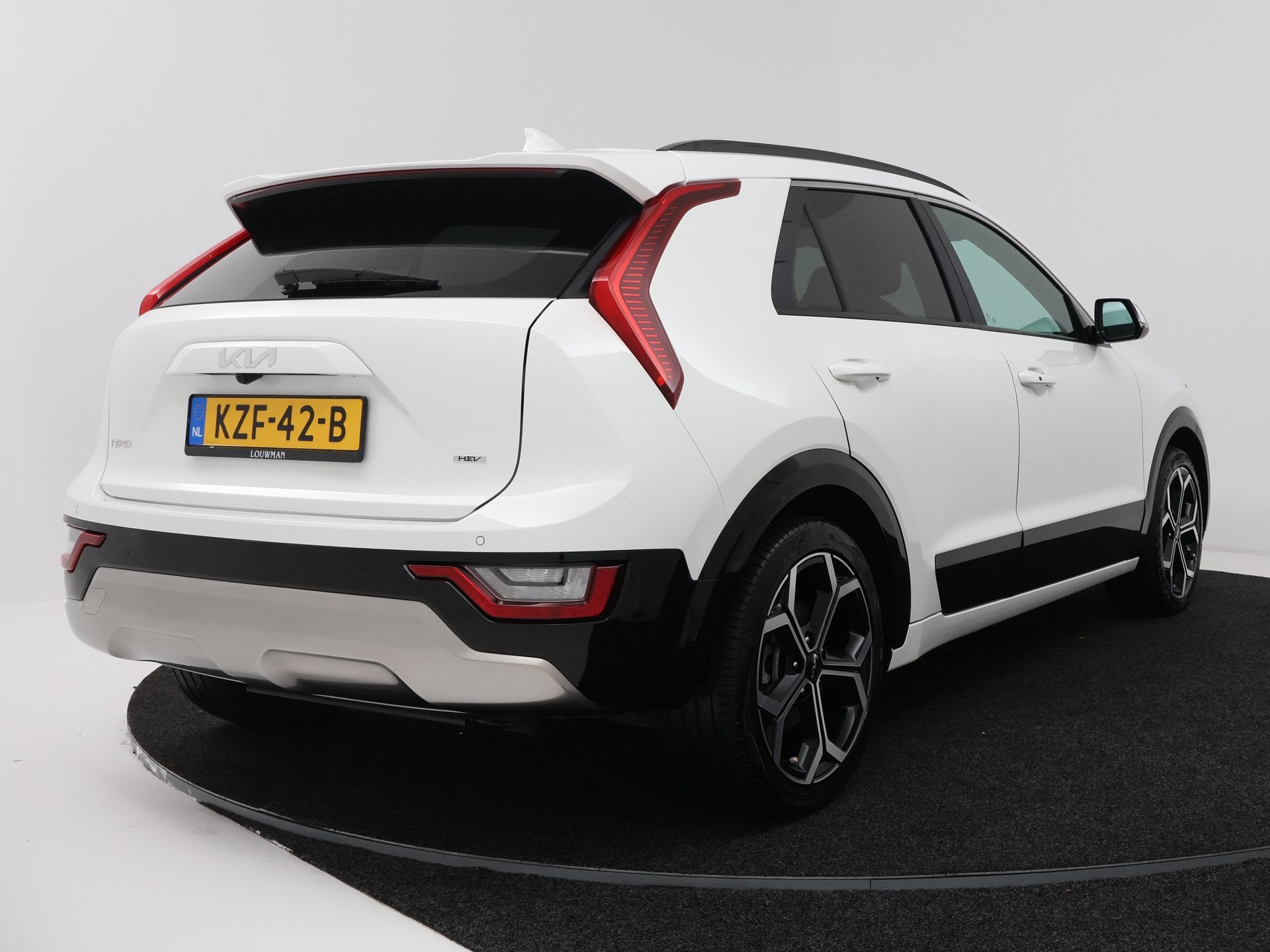 Kia Niro 1.6 GDi Hybrid DynamicPlusLine | 18" incht LM Velge, Gebruikt, Zwart, Leder en Stof, Bedrijf
