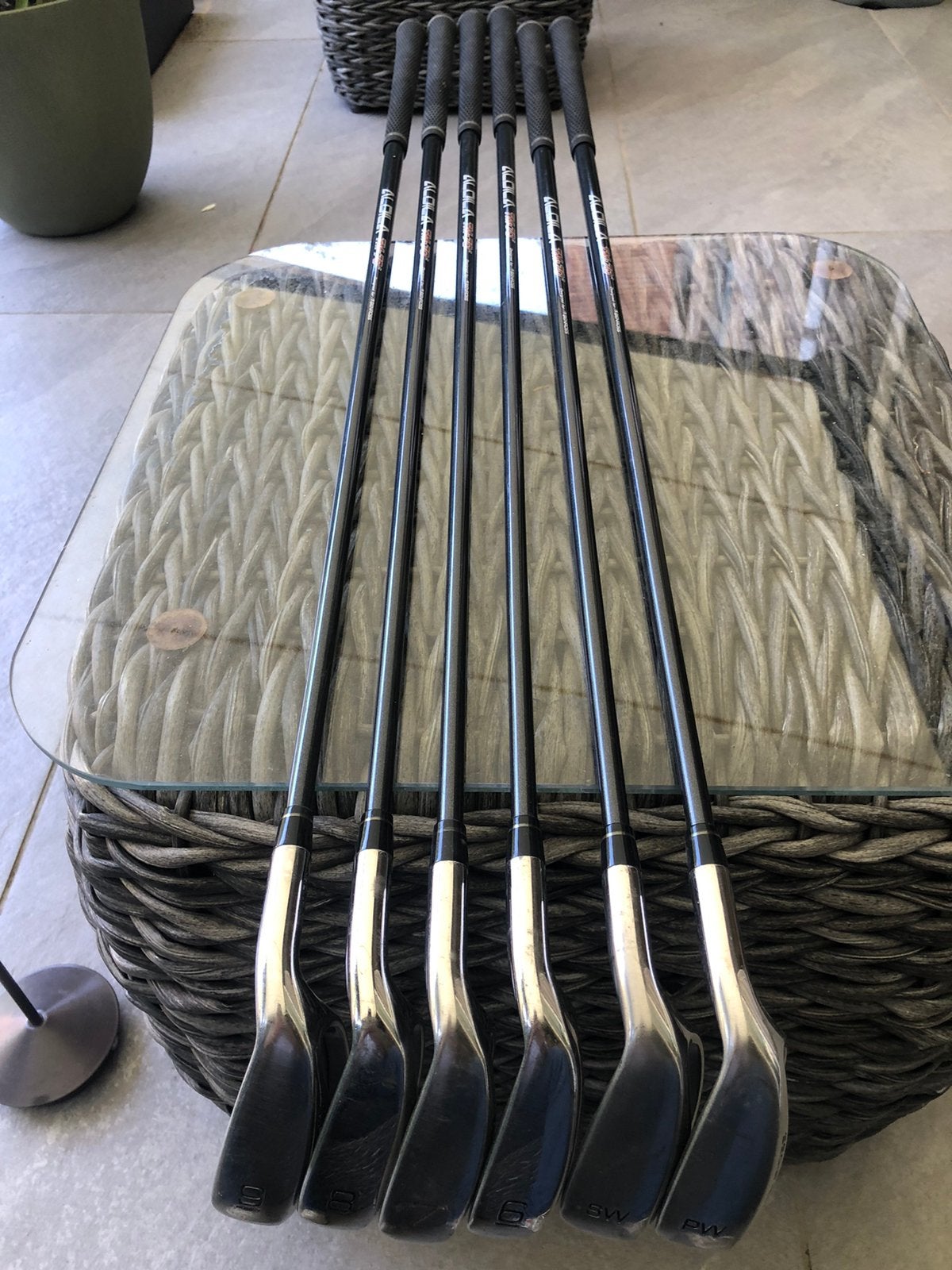 Golfclubs 6 7 8 9 sw en pw  Benross., Ophalen, Zo goed als nieuw, Set