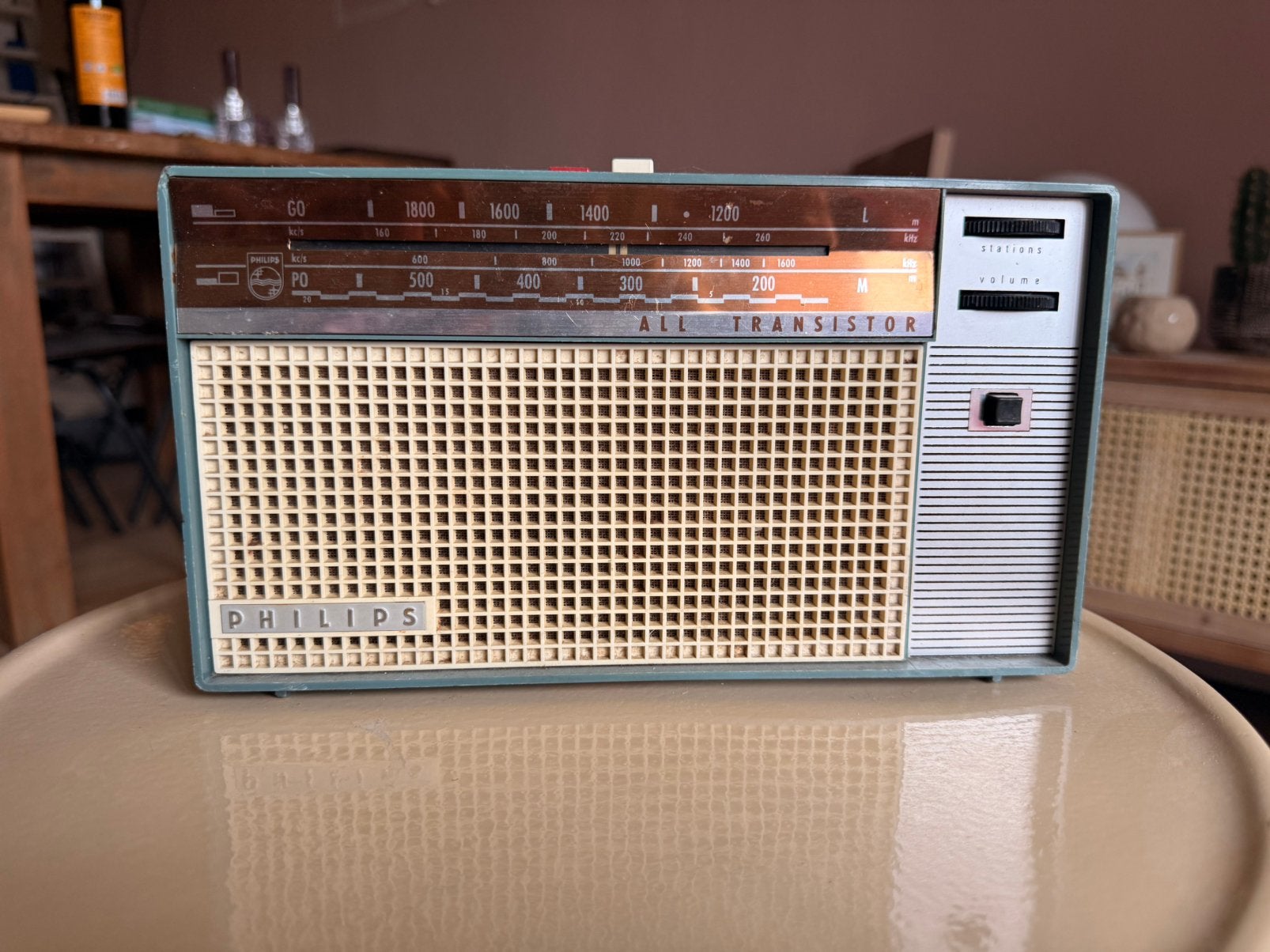 Vintage transistor radio Philips, Ophalen