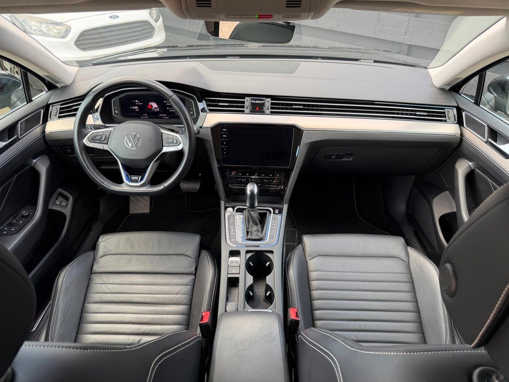 Volkswagen Passat Variant 1.4 TSI PHEV GTE Leder I Camera I, Auto's, Volkswagen, Gebruikt, Zwart, 4 cilinders, Zwart