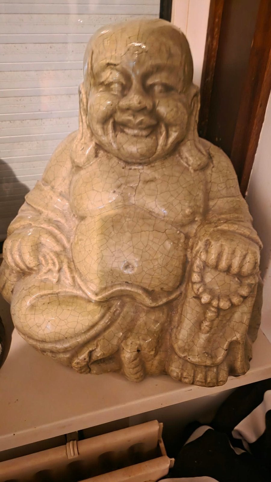 Lachende Boeddha beeld van steen/keramiek, Met reliëf, Gebruikt, Steen/keramiek, Beige