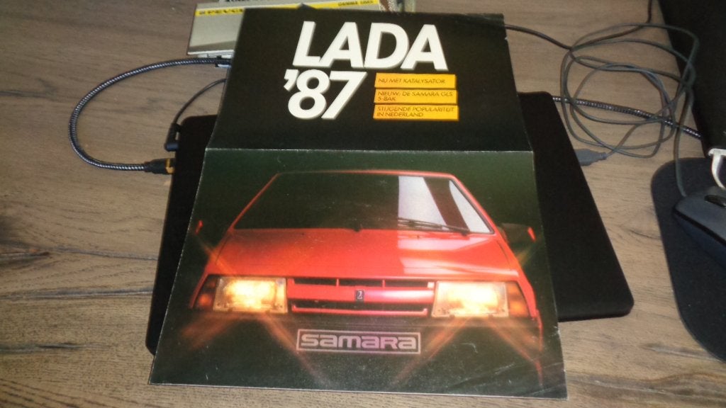 Folder LADA   1987, Verzenden, Gelezen, Overige merken