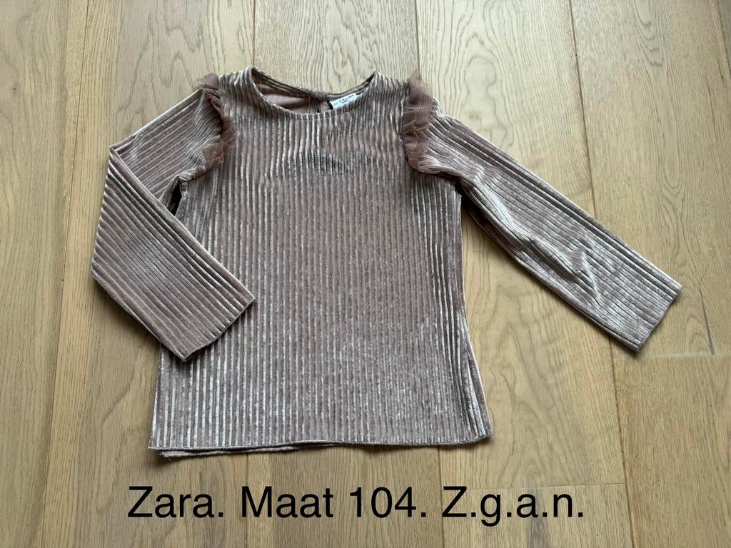 Zara fluwelen shirt maat 104, Ophalen of Verzenden, Zo goed als nieuw, Meisje, Shirt of Longsleeve