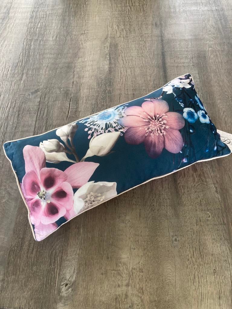 Nieuw kussen 30x60 cm, Ophalen of Verzenden, Nieuw, Overige kleuren, Rechthoekig