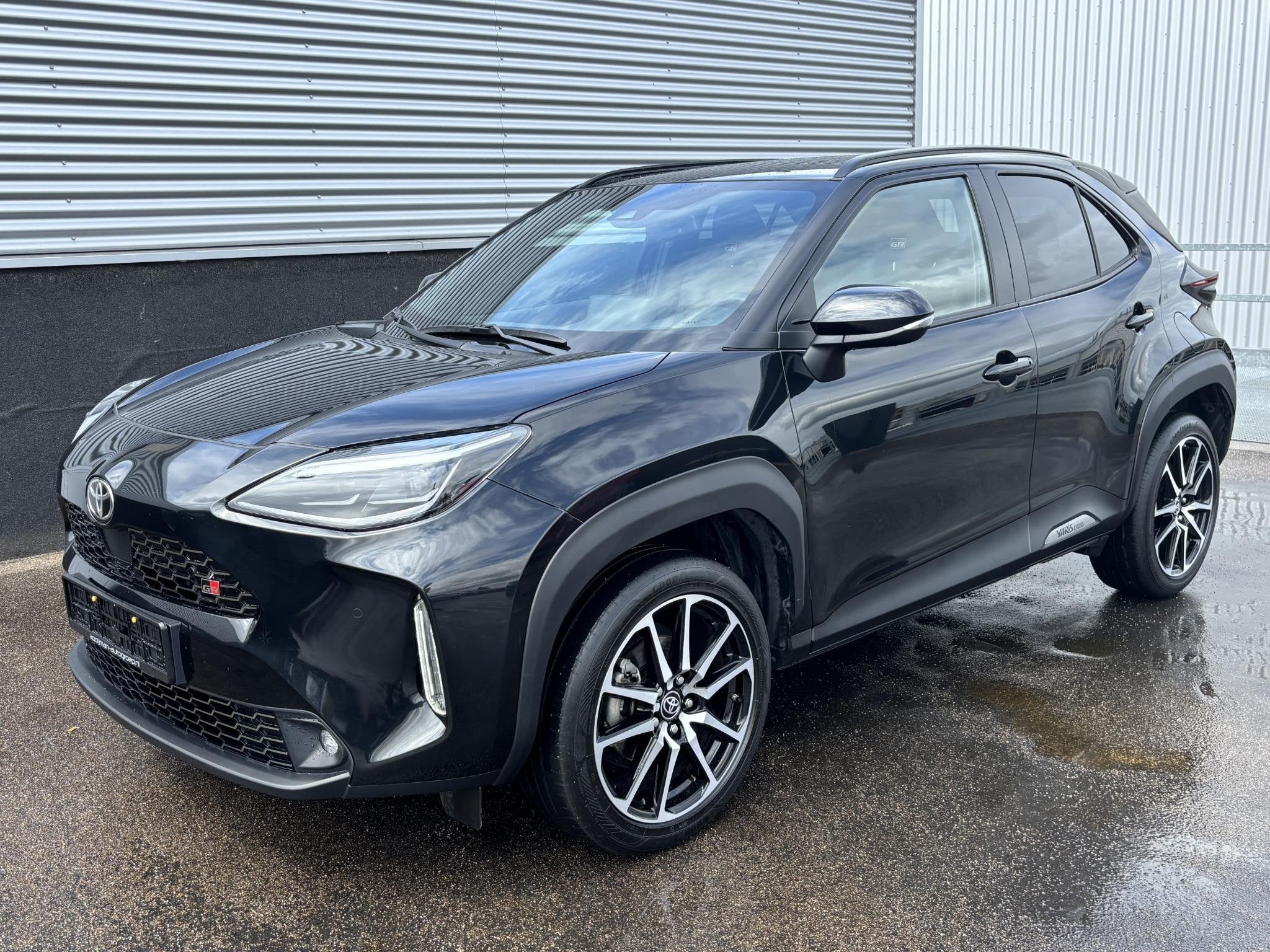 Toyota Yaris Cross 1.5 Hybrid GR Sport Panoramadak, Stoelver, Auto's, Dealer onderhouden, Gebruikt, Automatische klimaatregeling