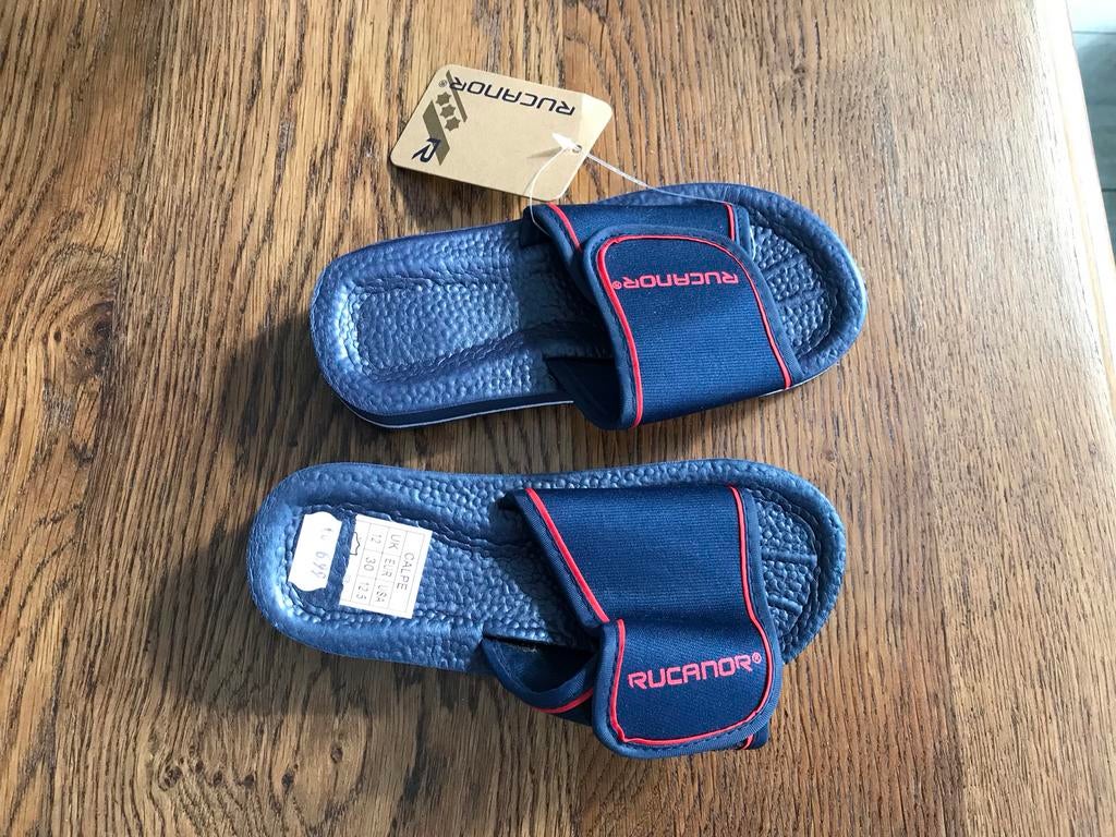 Rucanor slippers met klittenband maat 31, Jongen of Meisje, Overige typen, Nieuw, Ophalen of Verzenden
