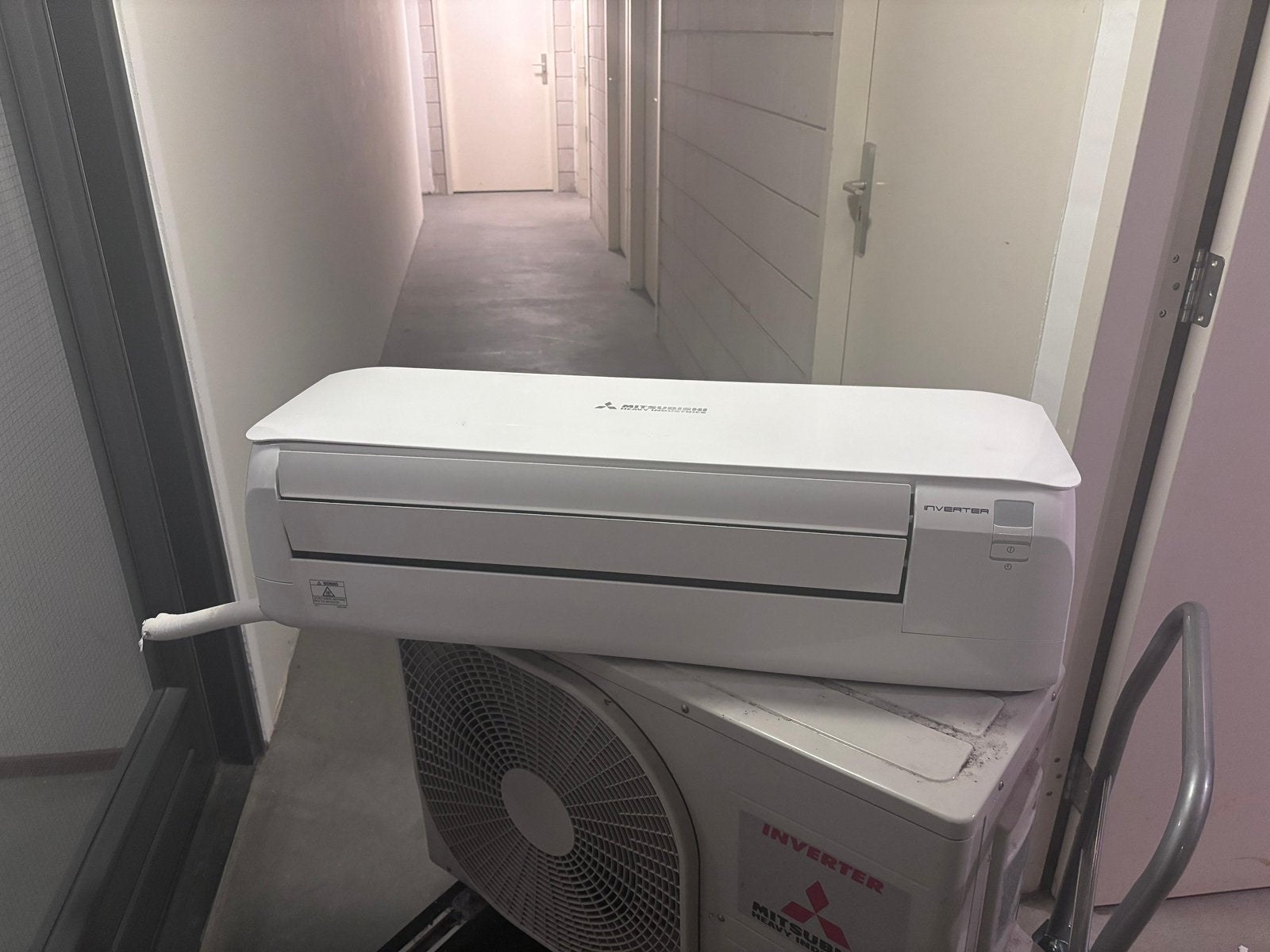 Mitsubishi airconditioning (binnen- en buitenunit), Ophalen, Timer, 3 snelheden of meer, 100 m³ of groter