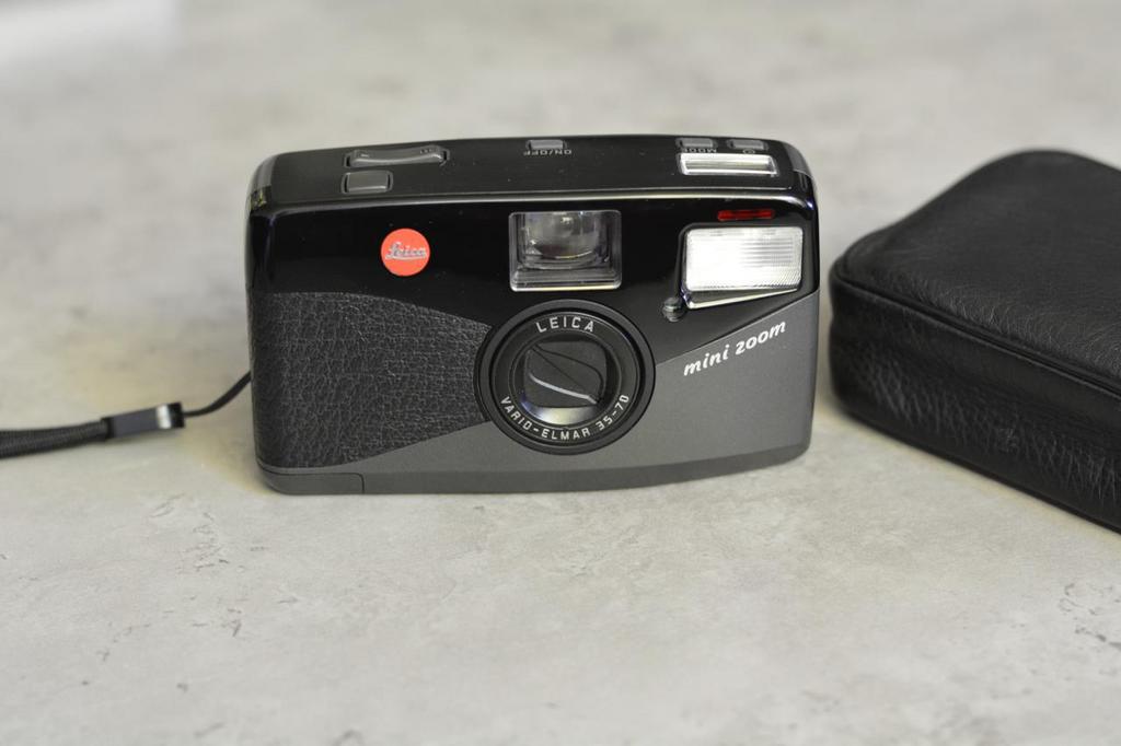 Leica mini zoom full box, Audio, Tv en Foto, Fotocamera's Analoog, Zo goed als nieuw, Compact, Leica, Ophalen