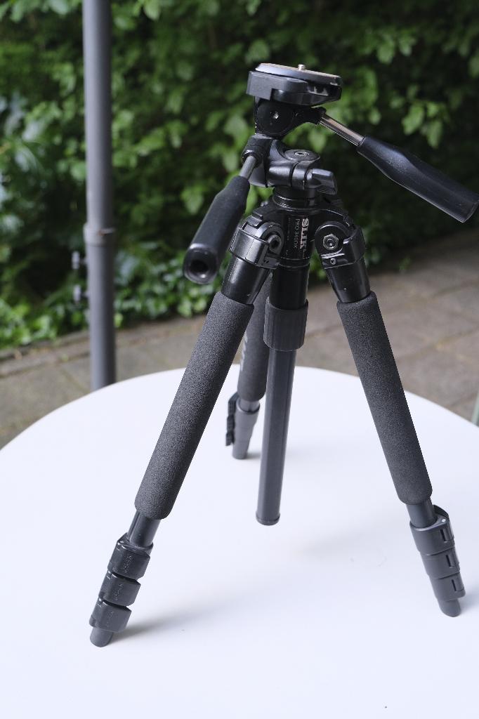 Slik Pro 340DX statief, Audio, Tv en Foto, Fotografie | Statieven en Balhoofden, Ophalen of Verzenden, Gebruikt, Minder dan 150 cm